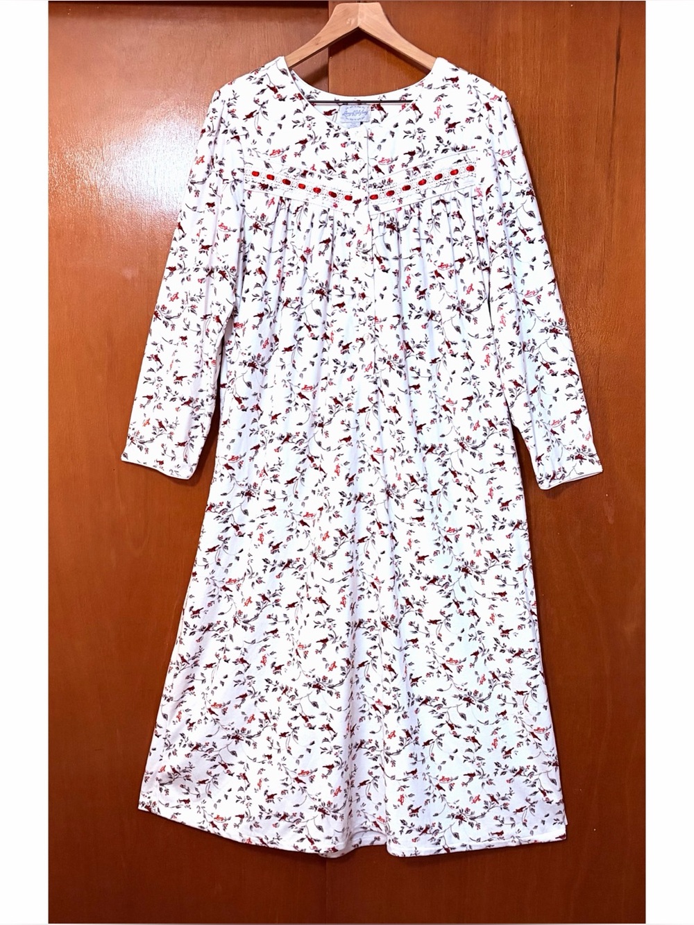 Lanz Of Salzburg Plush Fleece Nightgown 50” Snow Cardinal Print